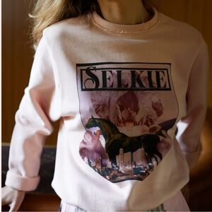 Selkie Graphic Pullover Pink Size Large